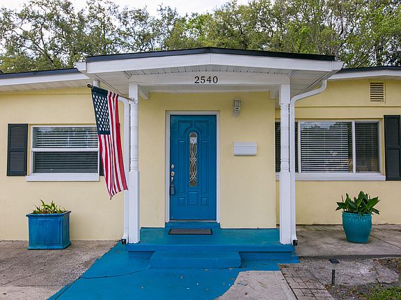 3rd image of 2540 Una Dr