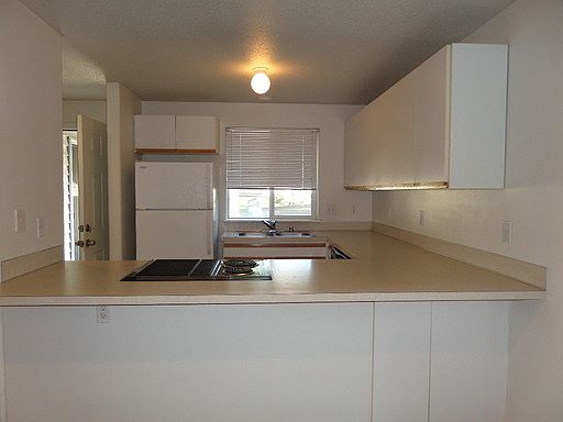 3rd image of 2007 SE 114th Ct APT A