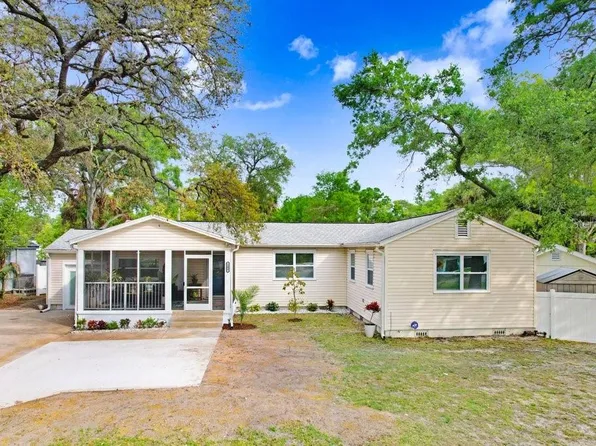 1499 W River Shore Way, Tampa, FL 33603