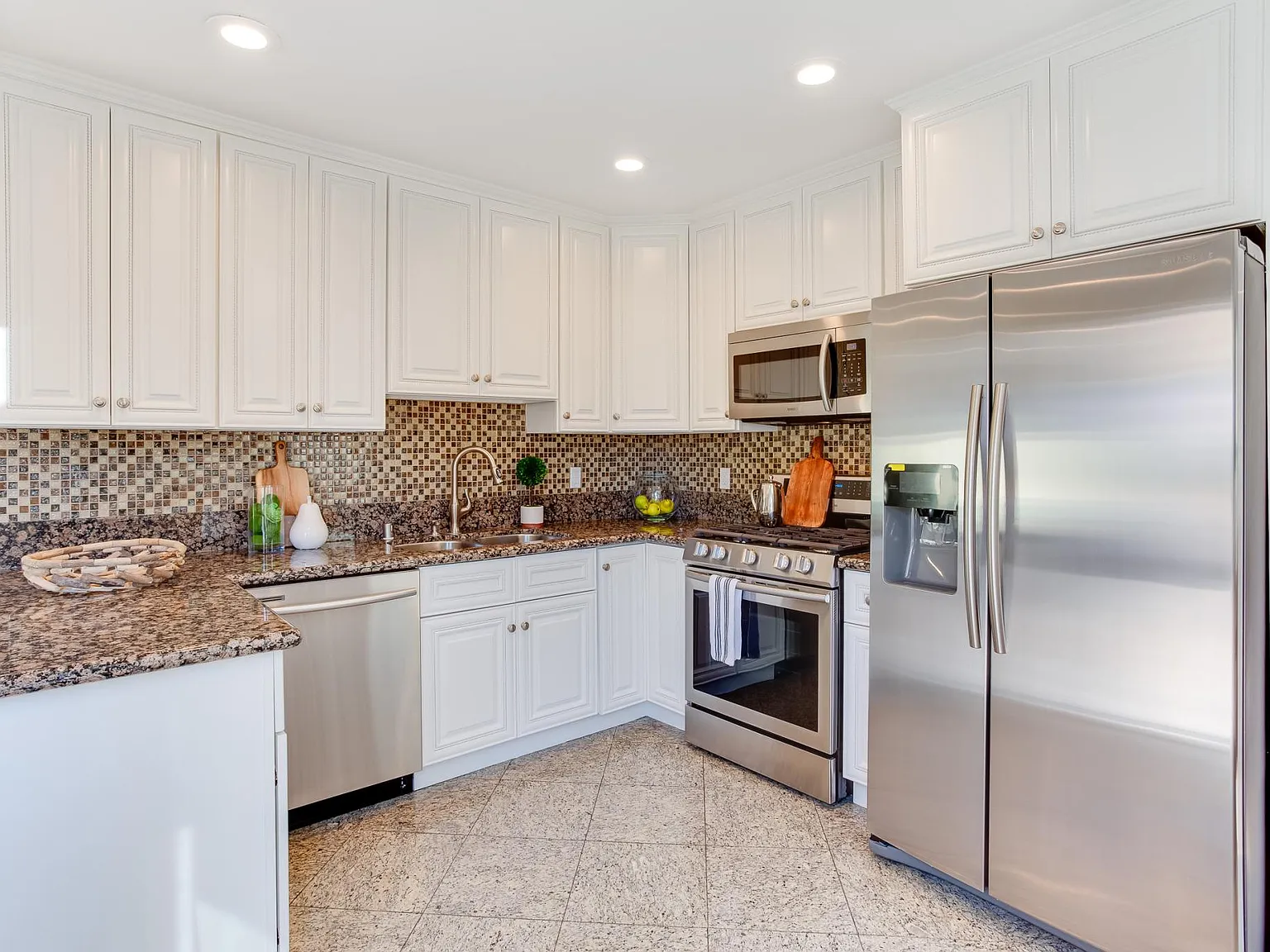 8345 Westlawn Ave — Photo 4