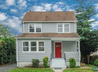 28 W Broad St, Bergenfield, NJ 07621