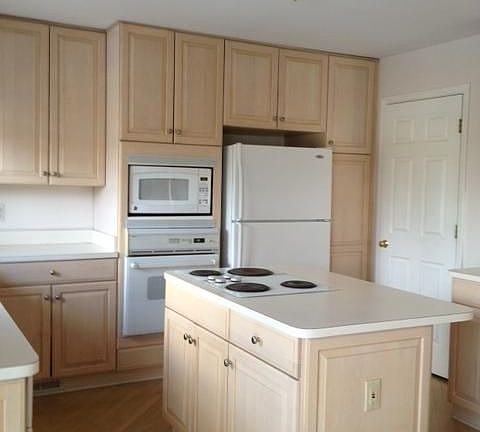 5th image of 2700 Winter Garden Ct