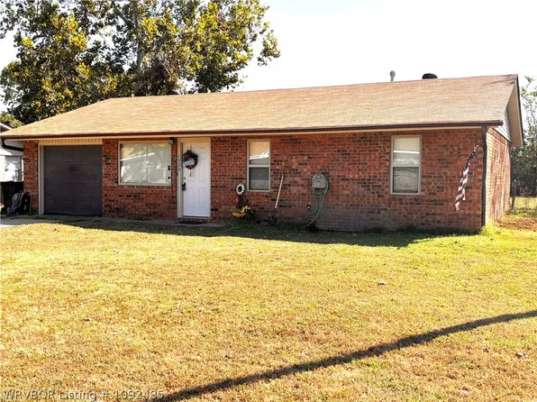 1332 Harris Dr, Alma, AR 72921
