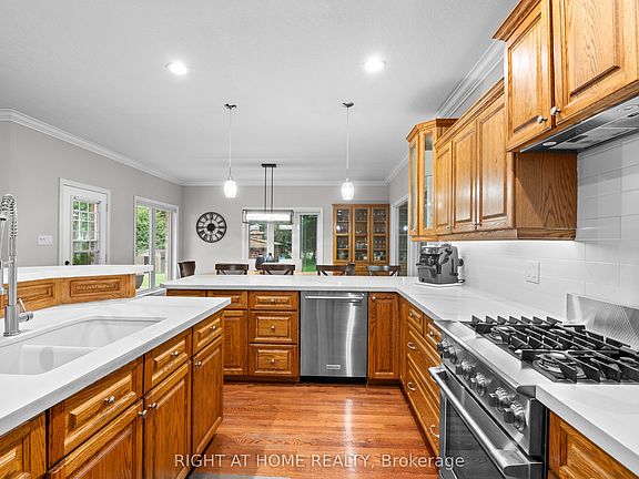 5th image of 17 Alanavale Rd