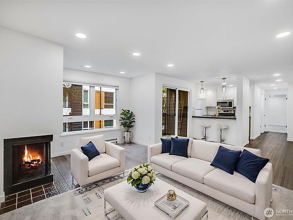 3rd image of 2219 14th Avenue W #202