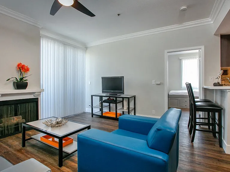 Midvale Apartments — Photo 10