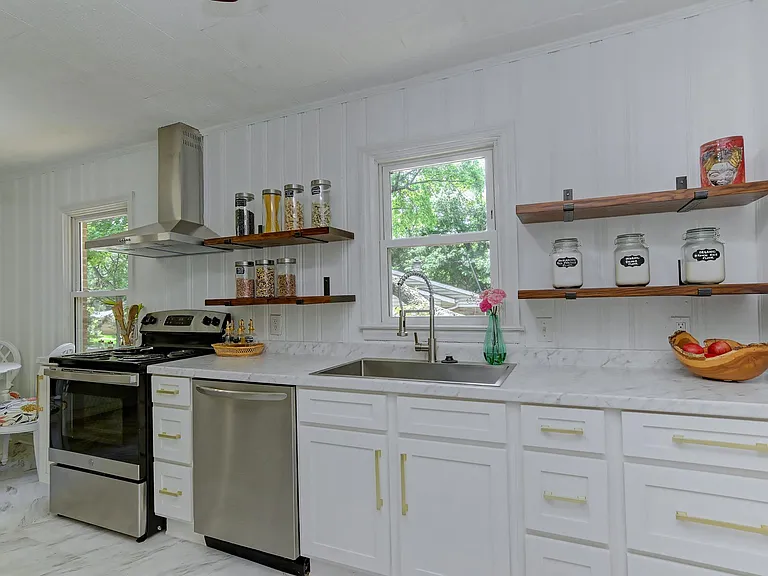 4329 Dinglewood Ave — Photo 42