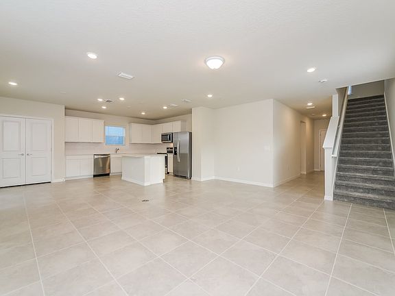 4th image of 3273 Ellsworth Ave