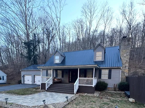 415 Kenwood Dr, Russell, KY 41169