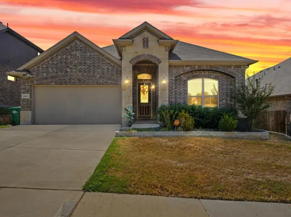 2001 Spinnaker Dr, Denton, TX 76210