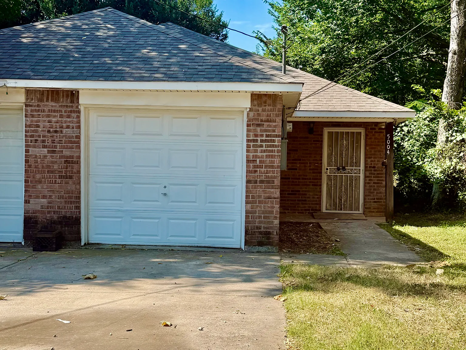5004 Chapman St — Photo 2