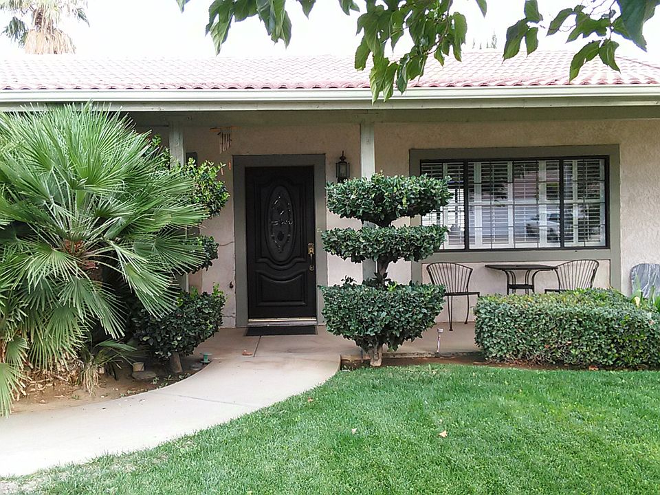 1st image of 42240 Woodstone Ln