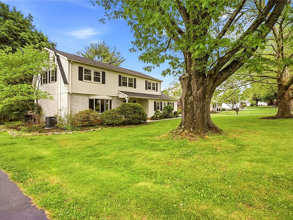 1st image of 2065 Pleasant Dr