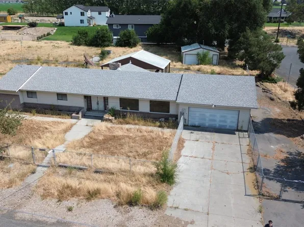 4033 Shorecrest Drive NE, Moses Lake, WA 98837