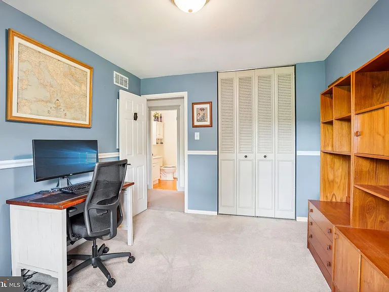 323 Penwyllt Ct — Photo 29