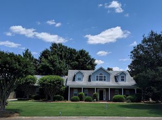 212 Scotsburg Dr, Warner Robins, GA 31088