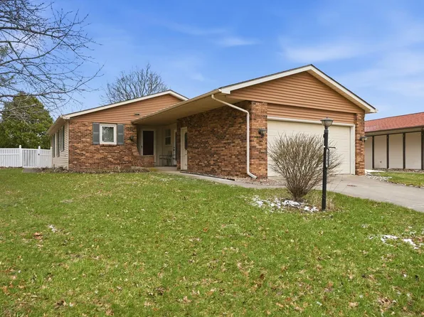 4544 E Shenandoah Cir, Fort Wayne, IN 46835