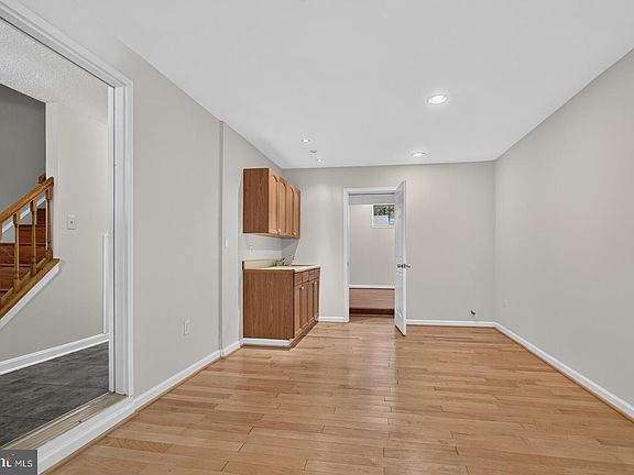 4th image of 19501 White Saddle Dr
