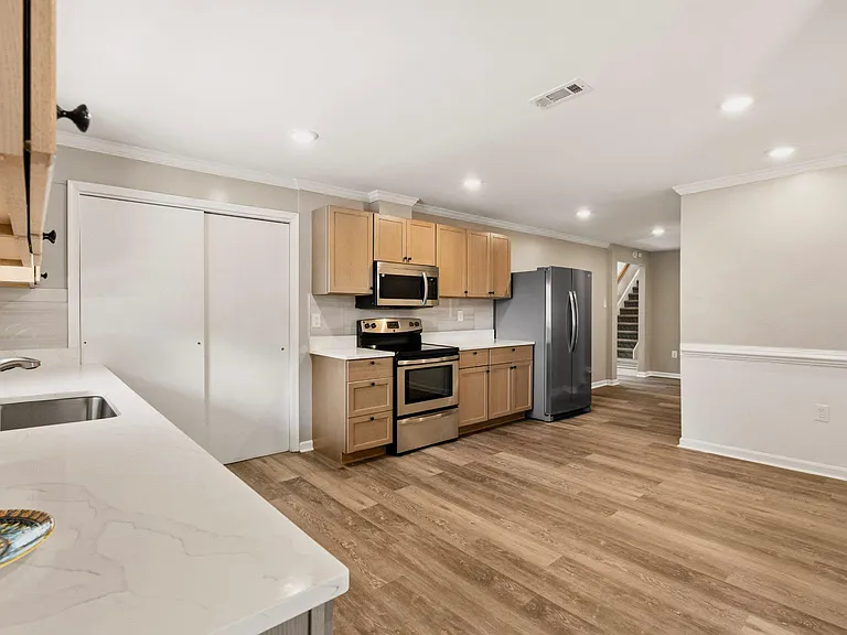 8304 Dangerfield Pl — Photo 20