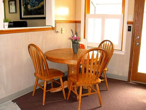 Light filled breakfast area