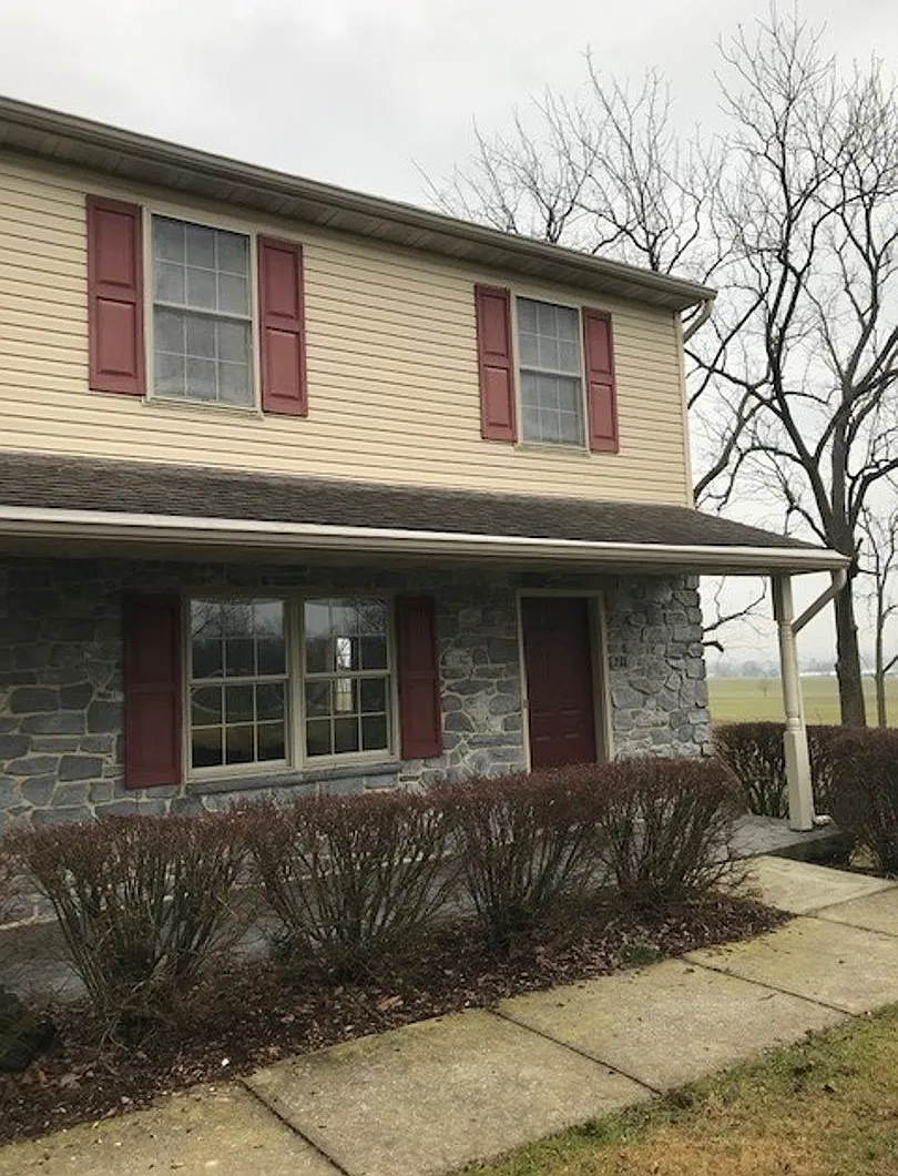 3 Bedroom Townhouse Leola — Photo 1