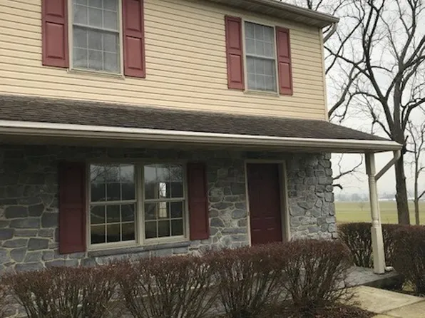 211 Spencer Ave, Leola, PA 17540