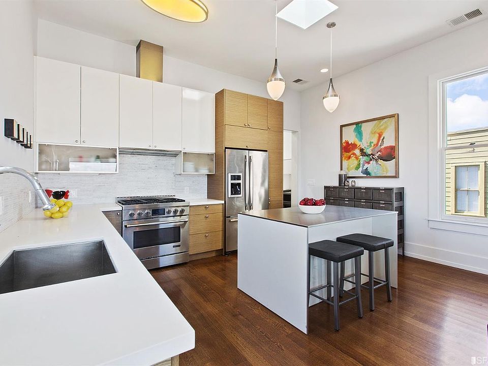 1st image of 257 Sanchez St