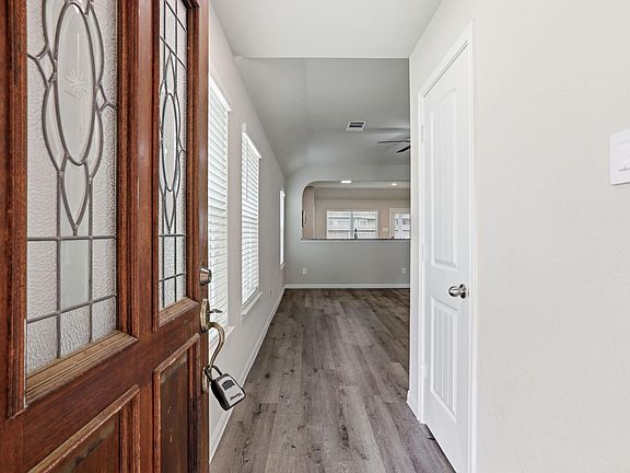 4th image of 25387 Grotto Falls Ln