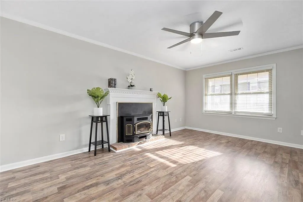3 bed, 1626 sqft, $2,100 — Photo 3