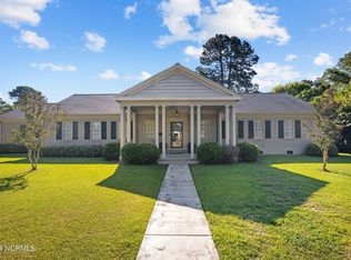 1221 Sutton Dr, Kinston, NC 28501