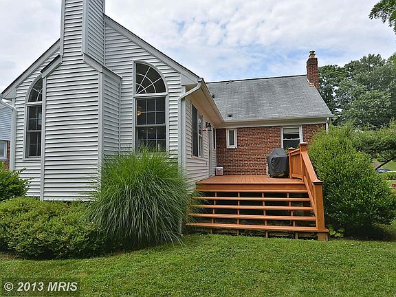 3rd image of 5014 Bangor Dr