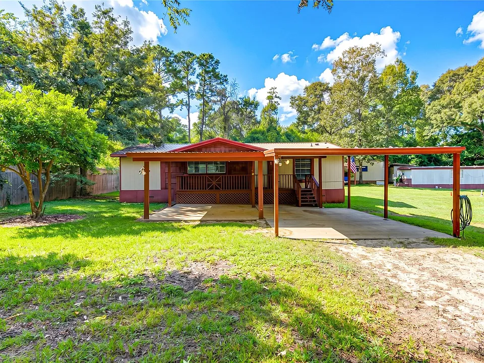 21 Pine Rd