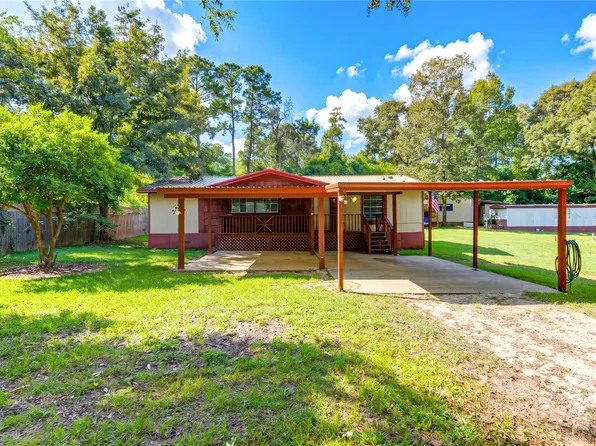 21 Pine Rd, Coldspring, TX 77331