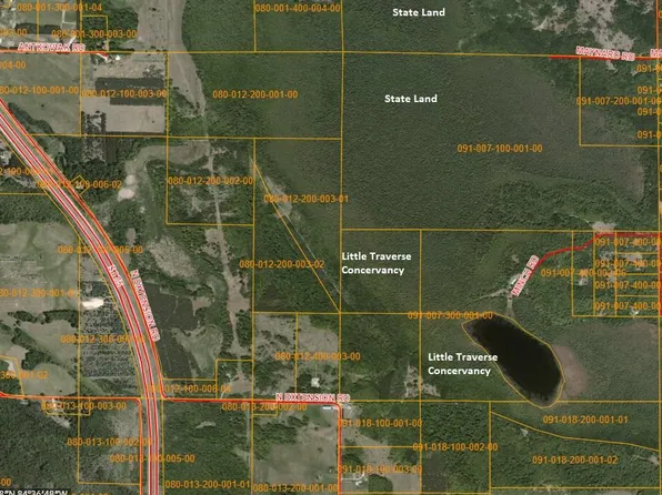 4805 Timberwood Ct, Cheboygan, MI 49721
