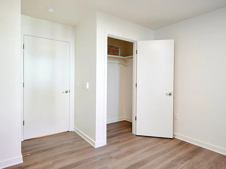 Grand Fir Apartments — Photo 26