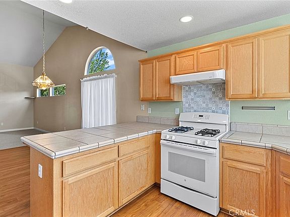 5th image of 2887 Evergreen Ct