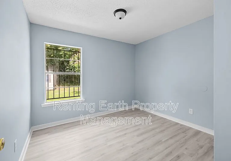 3613 Erwin Dr — Photo 9
