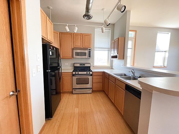 4th image of 868 Serendipity Dr