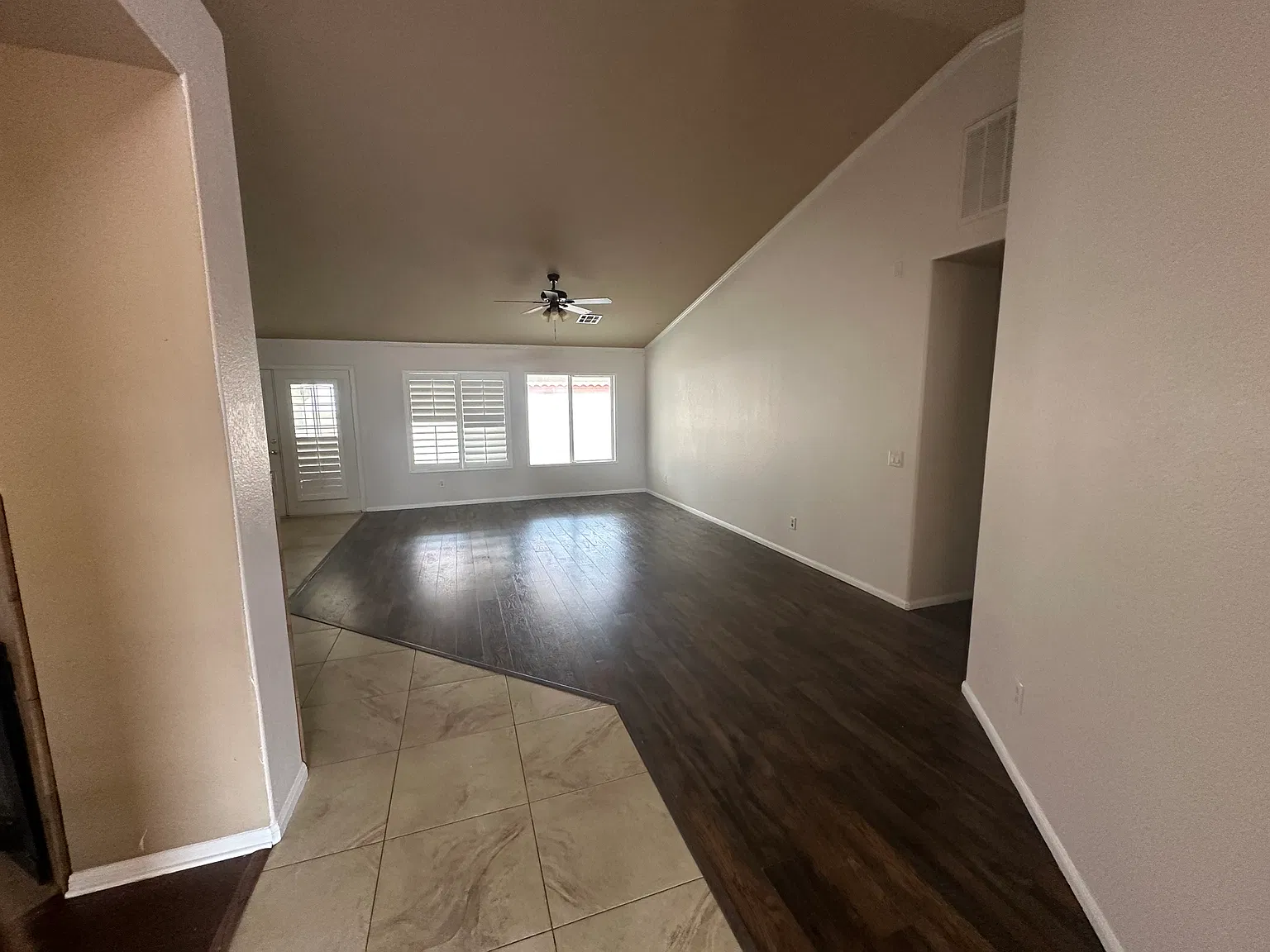 4 bed, 2552 sqft, $3,500 — Photo 2