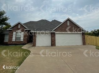 501 Kelsi Dr, Moore, OK 73160