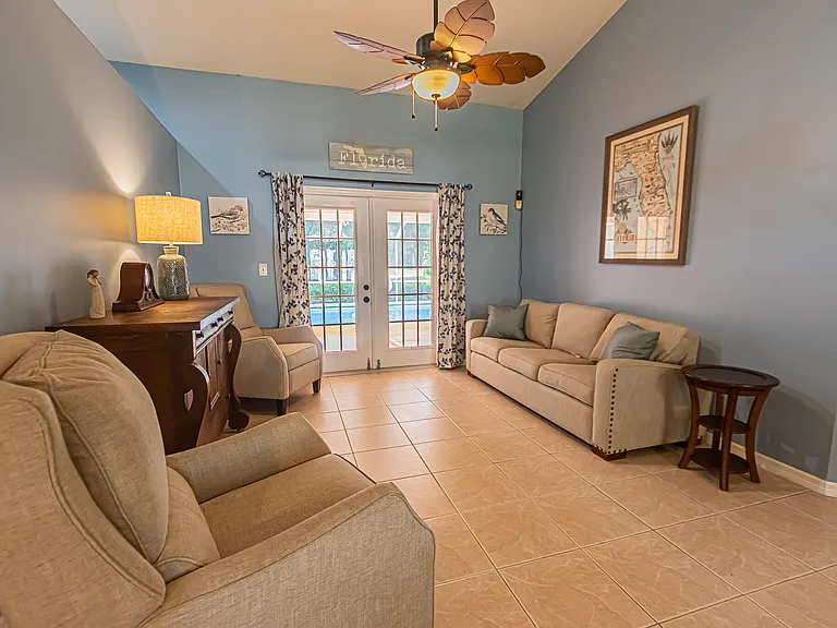 1193 SW Live Oak Cv — Photo 2