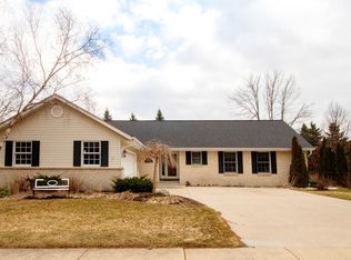 N70W7403 Bridge Rd, Cedarburg, WI 53012