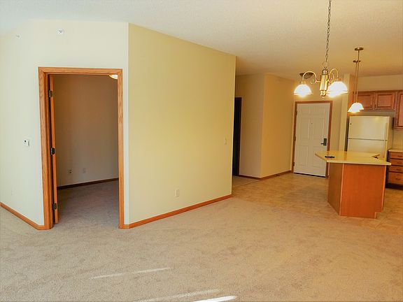 4th image of 1996 Langton Lake Dr Unit 412