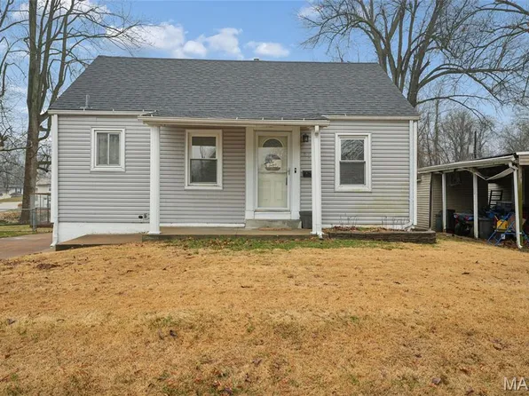 810 S 2nd St, Festus, MO 63028