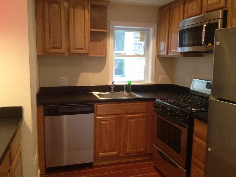 Built-in vent with gas stove