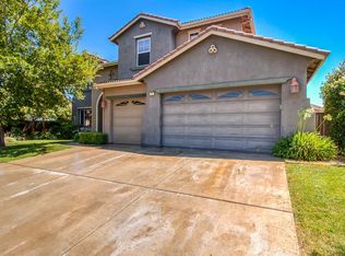 18 Lapis Ct, Sacramento, CA
