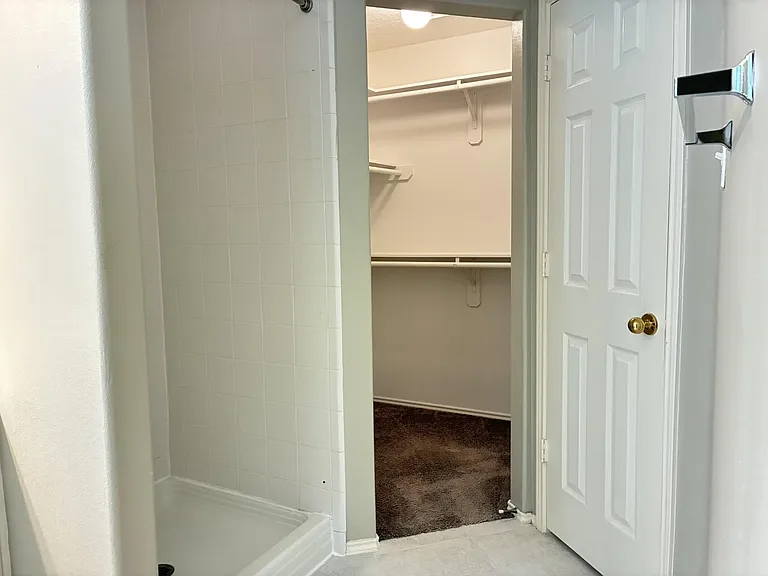 12402 Ravens Chase Ln — Photo 25
