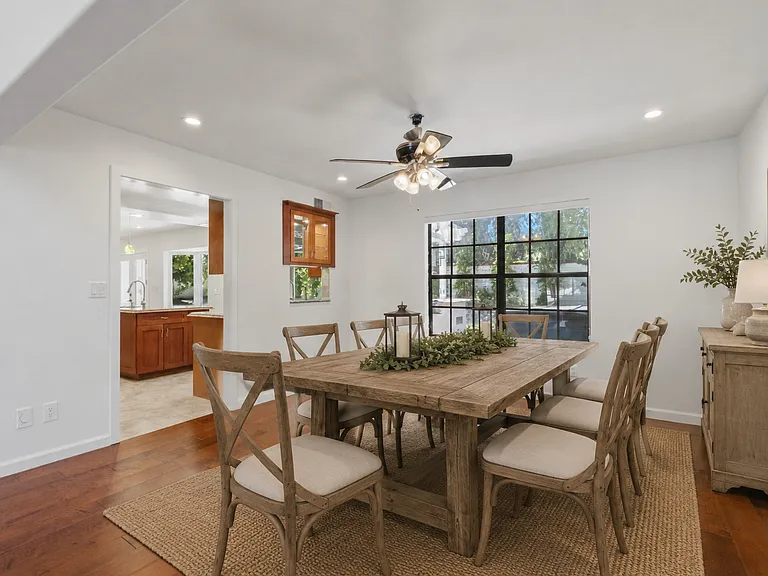 4215 Balcony Dr — Photo 10