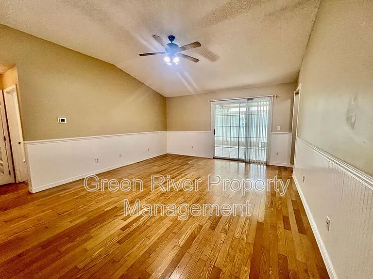 13140 Staffordshire Dr S — Photo 14