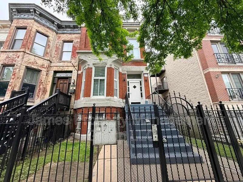 2213 W Washington Blvd #2R
